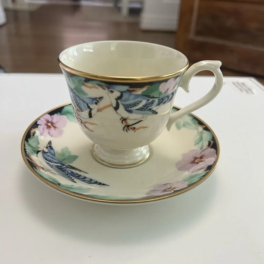 Vintage Lenox Birds of America collection 1993 Blue Jay  tea cup and saucer